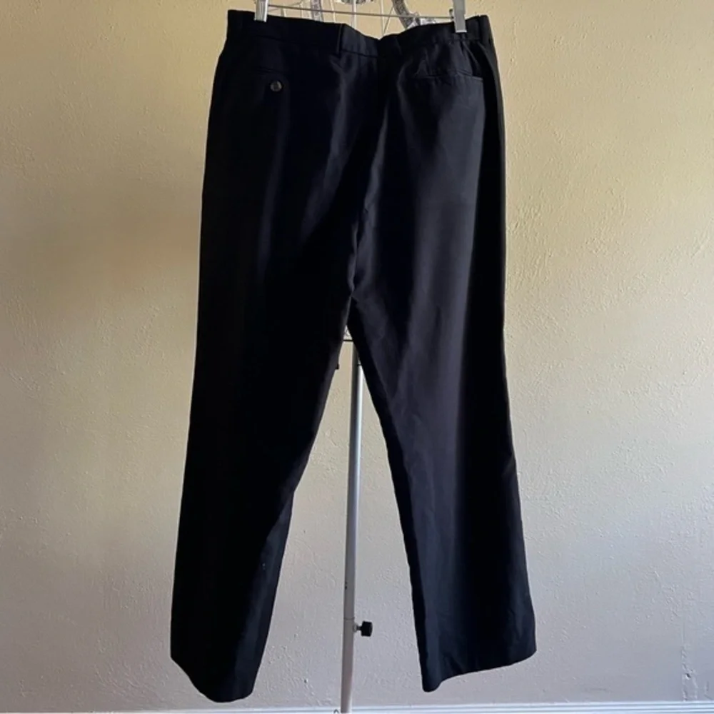 Men’s Joseph Abboud black dress pants, Size 34/29. EUC.